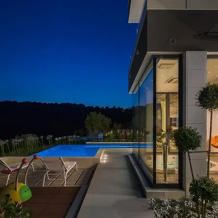 فيلة Argemonia *