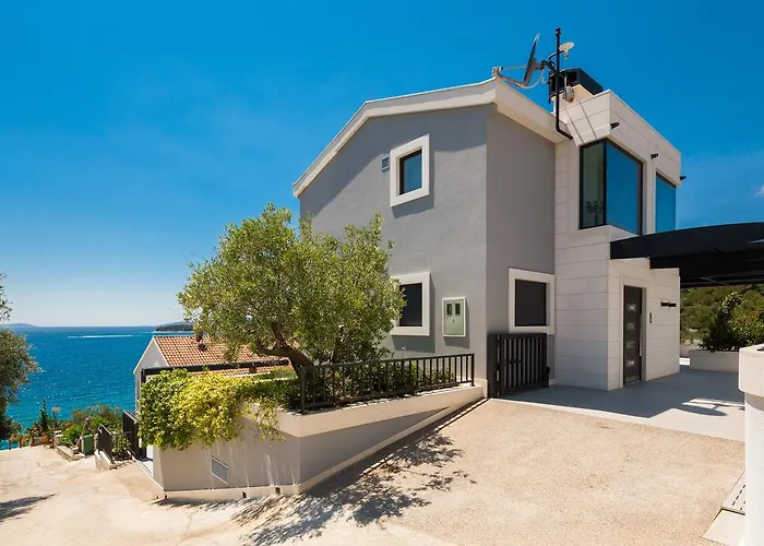 Argemonia Villa